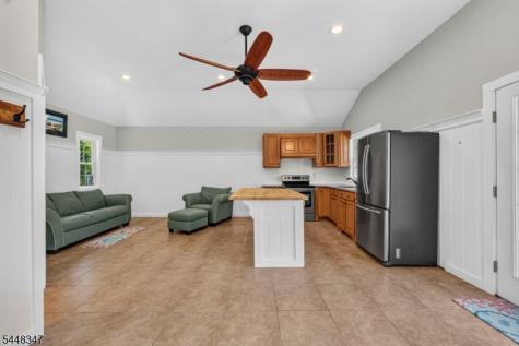 6 Park Lane Jefferson NJ 07438