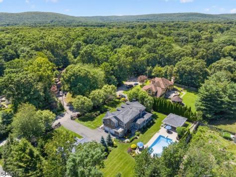 6 Park Lane Jefferson NJ 07438