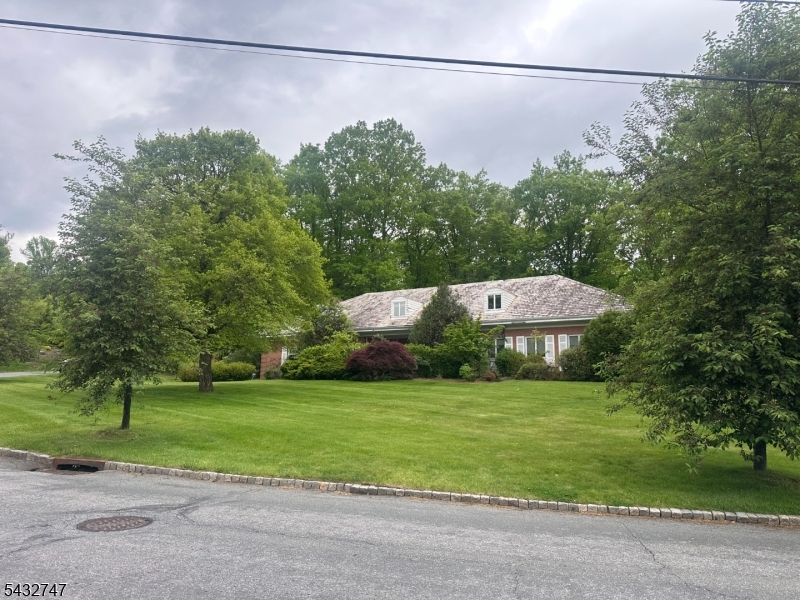 47 Dorison Drive Millburn NJ 07078