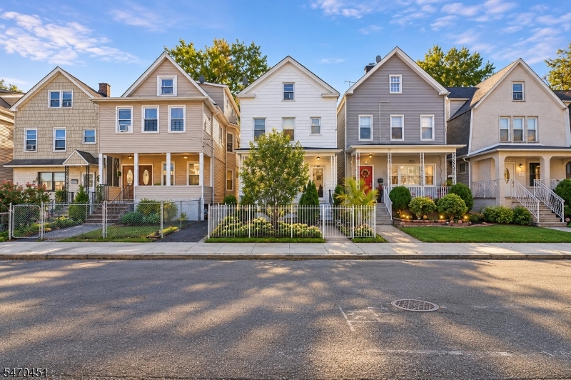 154 Sayre Street Elizabeth NJ 07208
