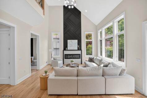 81 Ridge Drive Livingston NJ 07039