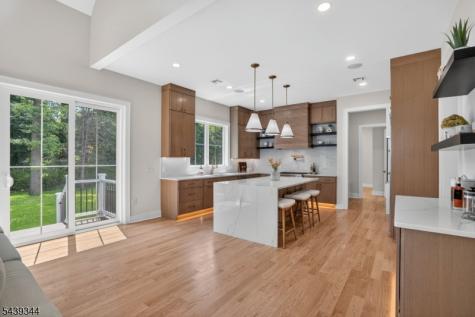 81 Ridge Drive Livingston NJ 07039