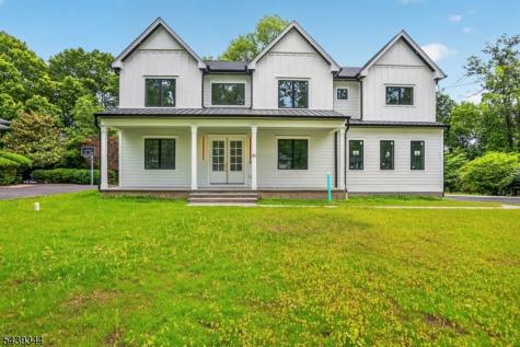 81 Ridge Drive Livingston NJ 07039