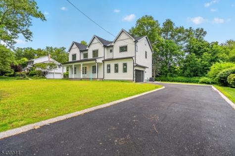 81 Ridge Drive Livingston NJ 07039