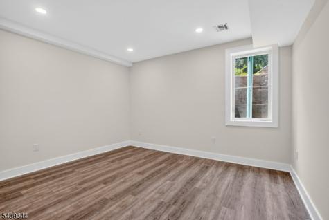 81 Ridge Drive Livingston NJ 07039