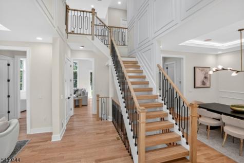 81 Ridge Drive Livingston NJ 07039