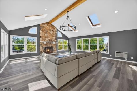 22 Lauren Lane Vernon NJ 07461