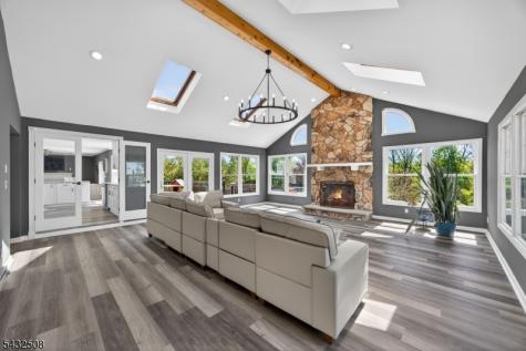 22 Lauren Lane Vernon NJ 07461