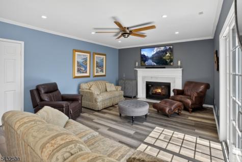 22 Lauren Lane Vernon NJ 07461