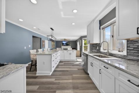 22 Lauren Lane Vernon NJ 07461