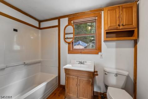 135 Millbrook Road Hardwick NJ 07825
