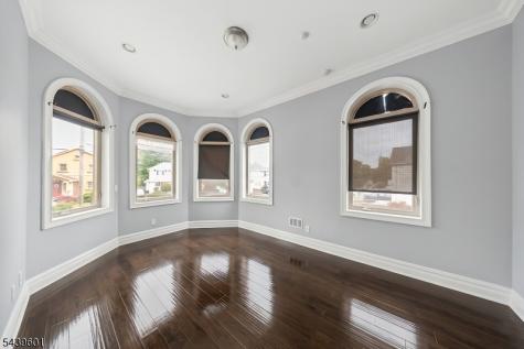 69 Summit Road Elizabeth NJ 07208