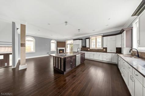 69 Summit Road Elizabeth NJ 07208