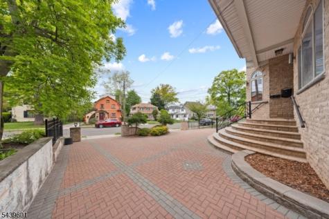 69 Summit Road Elizabeth NJ 07208