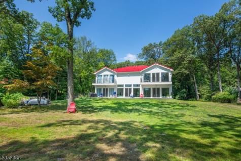 34 W Shore Road Mountain Lakes NJ 07046