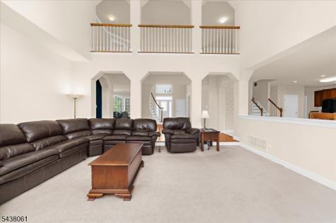 12 Manchur Court Raritan NJ 08822