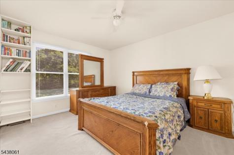 12 Manchur Court Raritan NJ 08822