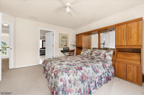 12 Manchur Court Raritan NJ 08822