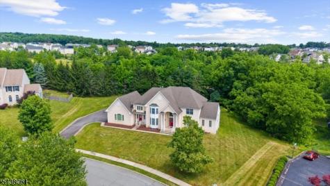 12 Manchur Court Raritan NJ 08822