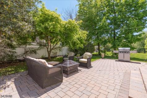 23 Saint Johns Place Fanwood NJ 07023