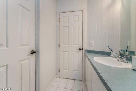 93 Bissell Road Tewksbury NJ 08833