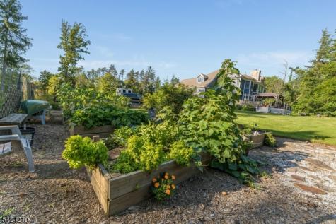 93 Bissell Road Tewksbury NJ 08833
