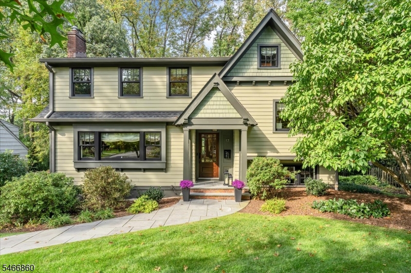17 Old Oak Drive New Providence NJ 07901