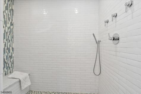 17 Old Oak Drive New Providence NJ 07901