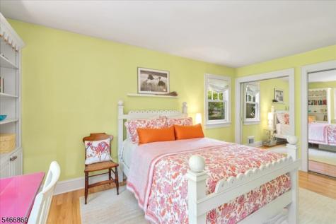 17 Old Oak Drive New Providence NJ 07901