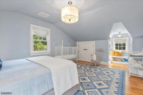 17 Old Oak Drive New Providence NJ 07901