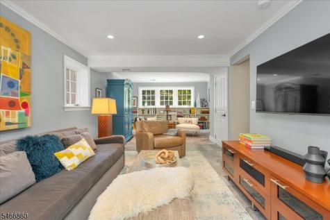 17 Old Oak Drive New Providence NJ 07901