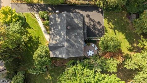 17 Old Oak Drive New Providence NJ 07901