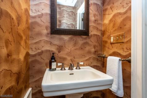 27 Wildwood Terrace Glen Ridge Boro NJ 07028