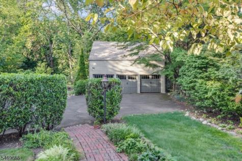 27 Wildwood Terrace Glen Ridge Boro NJ 07028