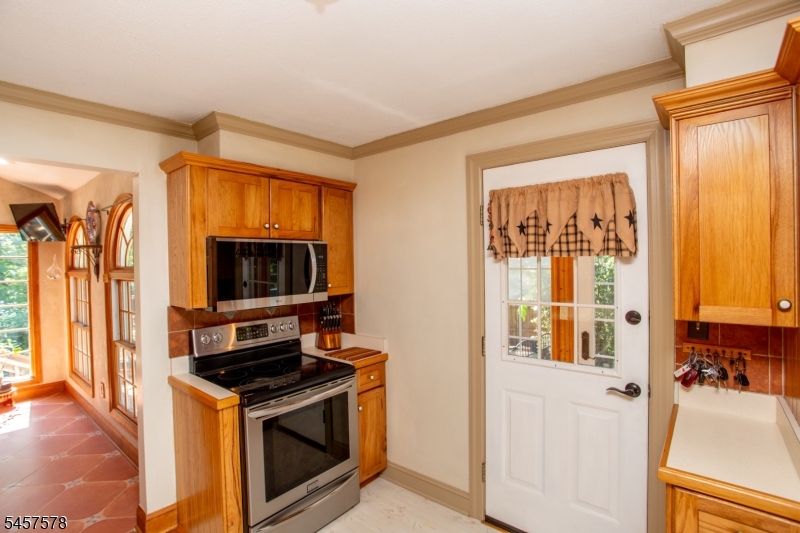 922 Us 202 N Readington NJ 08853