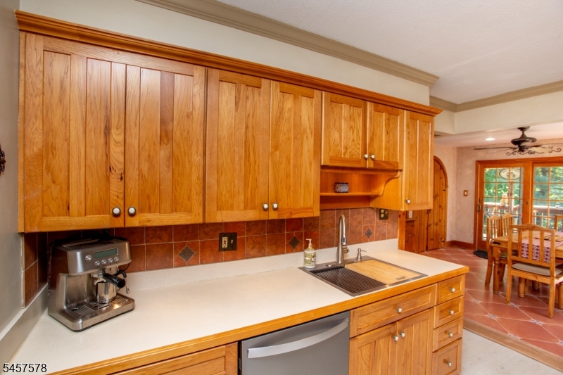 922 Us 202 N Readington NJ 08853