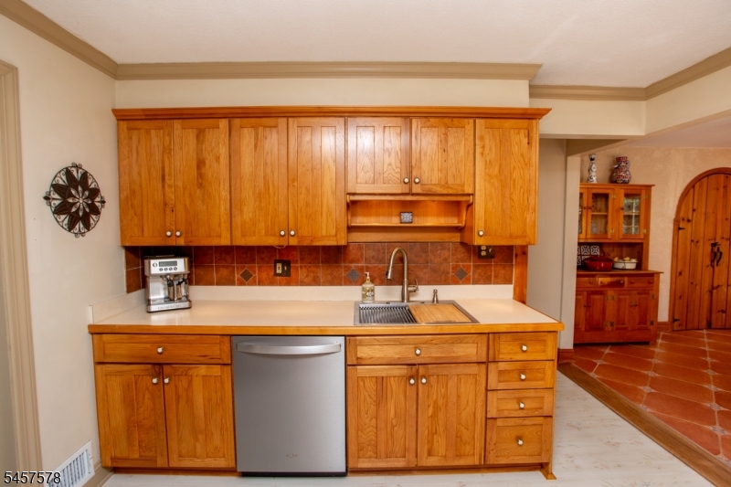 922 Us 202 N Readington NJ 08853