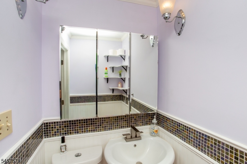 922 Us 202 N Readington NJ 08853