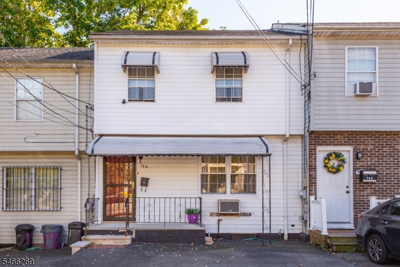 194 Pearl Street Paterson NJ 07501