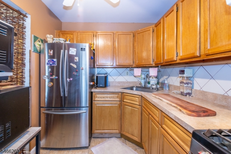 194 Pearl Street Paterson NJ 07501