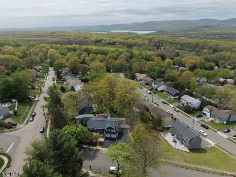 12 Stafford Drive Wanaque NJ 07465