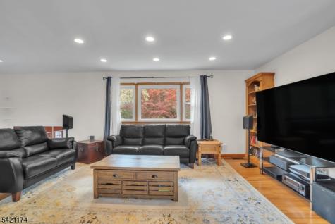 12 Stafford Drive Wanaque NJ 07465
