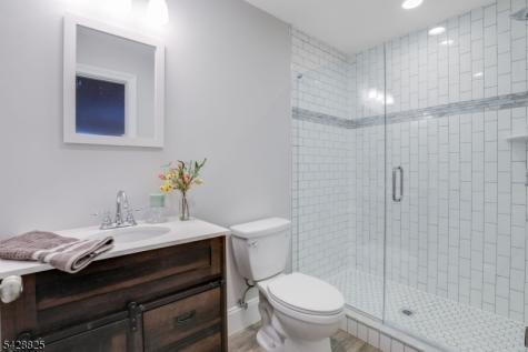 63 Hillside Avenue Livingston NJ 07039