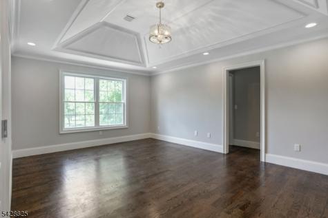 63 Hillside Avenue Livingston NJ 07039