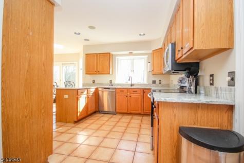 6 Meadow Lake Drive Hardwick NJ 07825
