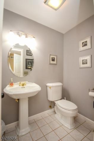 6 Meadow Lake Drive Hardwick NJ 07825