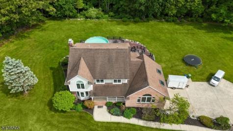 6 Meadow Lake Drive Hardwick NJ 07825