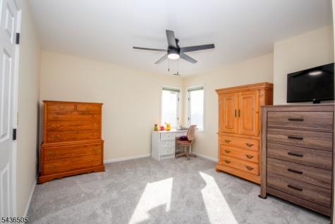 6 Meadow Lake Drive Hardwick NJ 07825