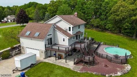 6 Meadow Lake Drive Hardwick NJ 07825