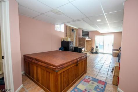 6 Meadow Lake Drive Hardwick NJ 07825